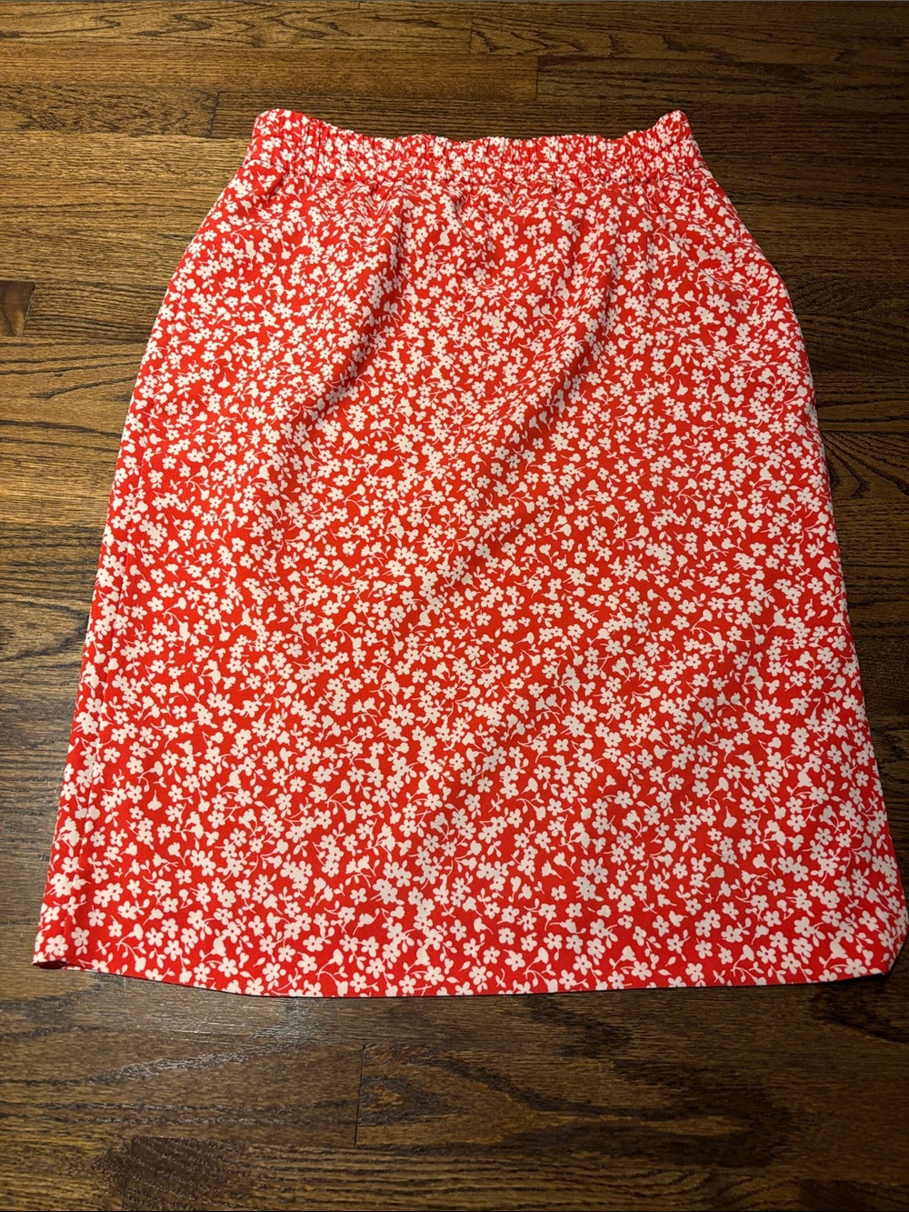 Jcrew red & white floral pull on skirt